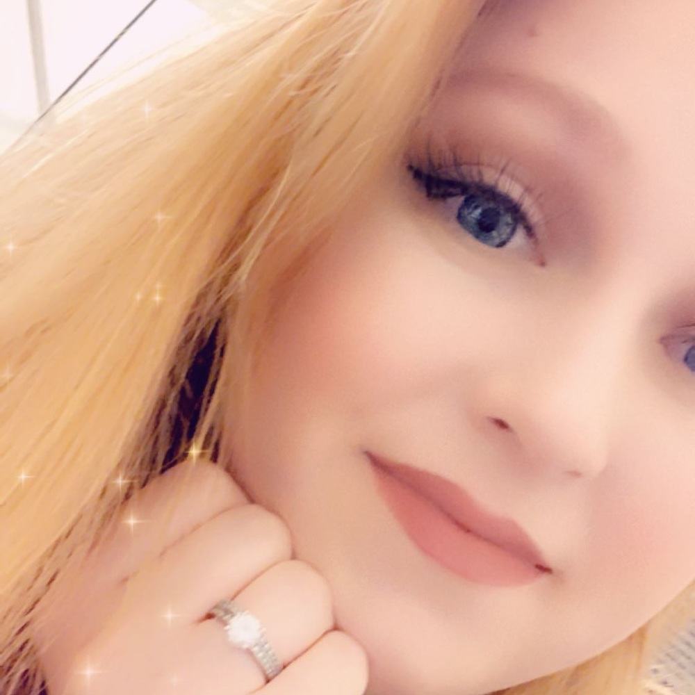 Meet your Posher, Rebecca